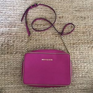 Michael Kors Jet Set Large Crossbody Purse 💕